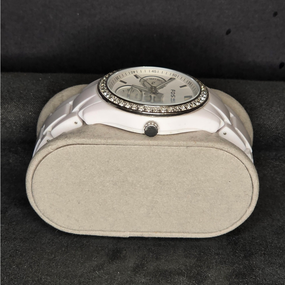 Fossil Stella ES-1967 Womens Watch 38mm White Multifunction New Battery 6.5" - Picture 2 of 5